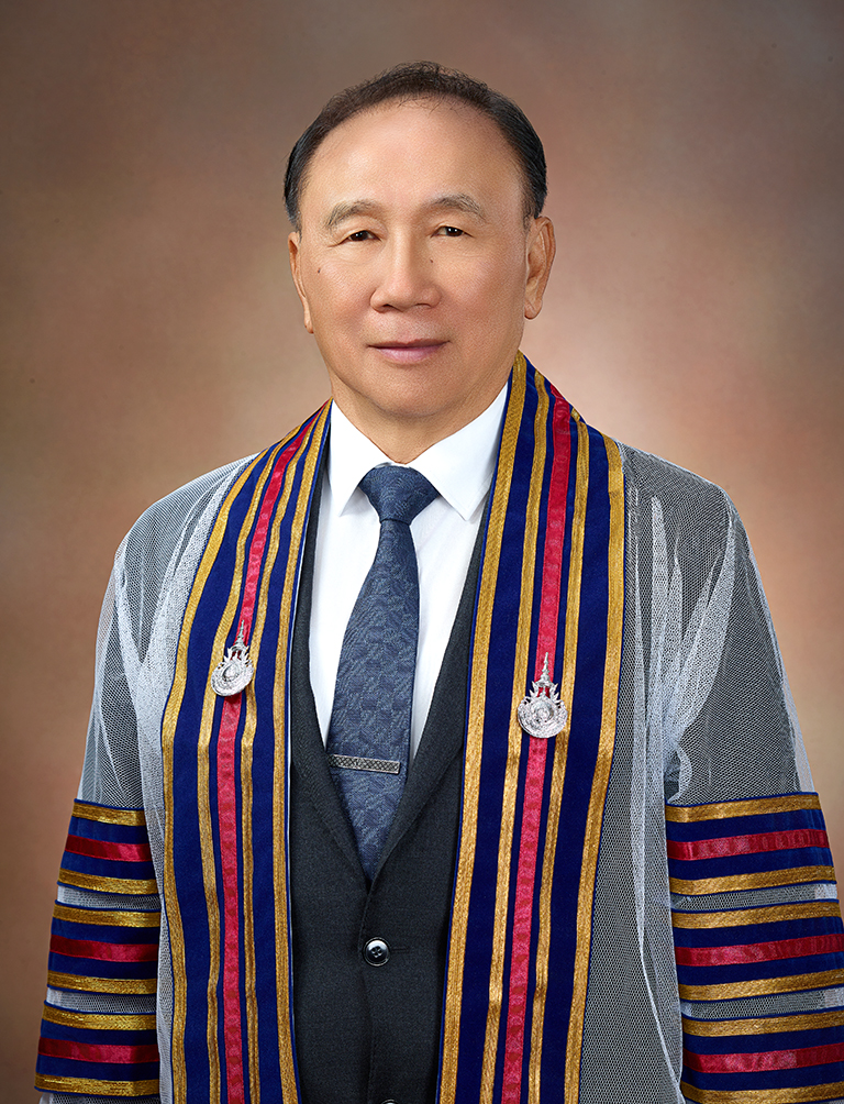 นายเดชา เมธประภา